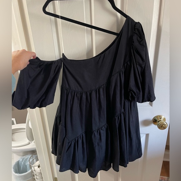 ShowPo Dress - Picture 3 of 6